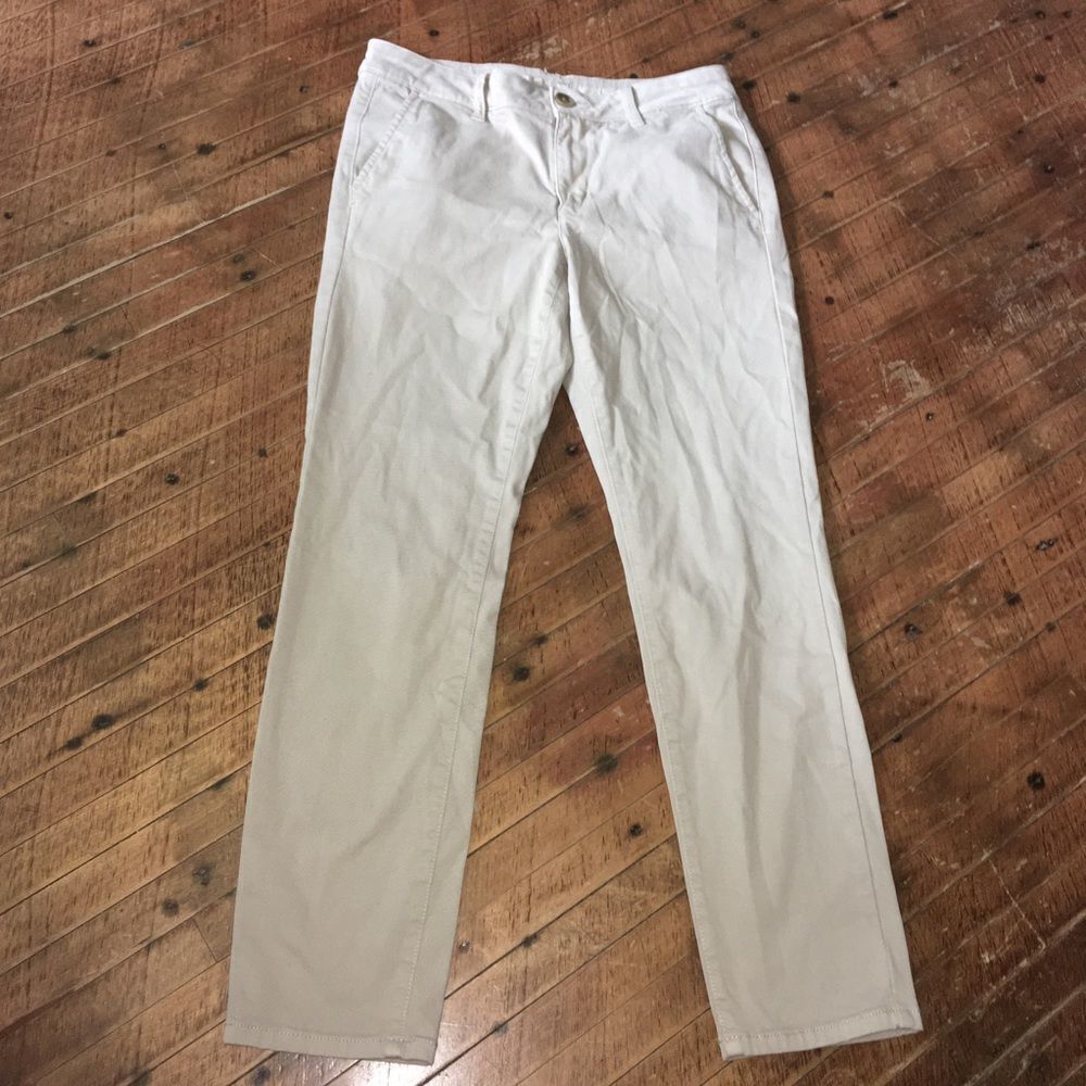 American Eagle skinny 10 short off white jeans